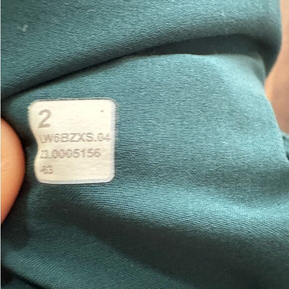 Lululemon Softstreme High-Rise Straight-Leg Cropped Pant Size 2 - Picture 7 of 10